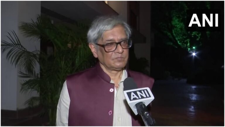 प्रधानमंत्री के आर्थिक सलाहकार परिषद के अध्यक्ष बिबेक देबरॉय का हुआ निधन, पीएम मोदी ने किया ट्वीट