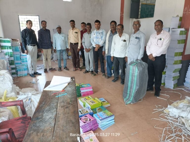 1अप्रैल से पहले विद्यालय में पहूंची पाठ्य-पुस्तकें*